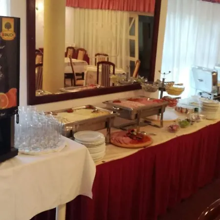 Otel Aranysas Es Bungalows Alsoors