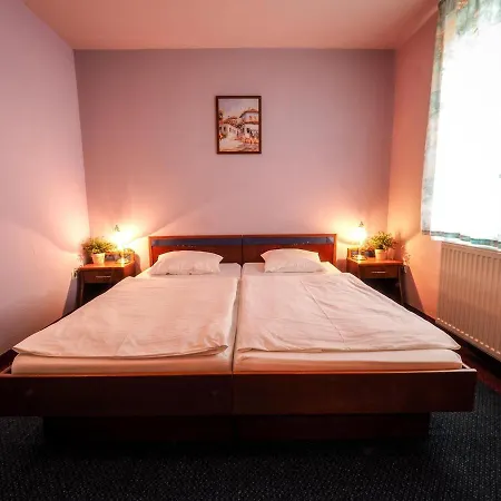 Aranysas Es Bungalows Alsoors Otel